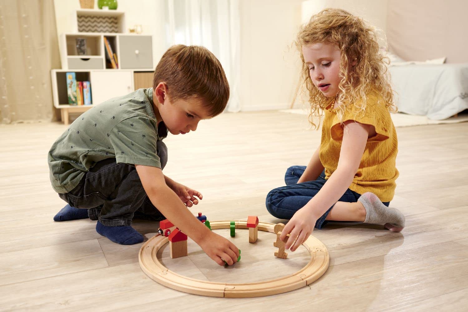 Amazon.com: Eichhorn 100001260 Wooden Circle Train Set with Tracks